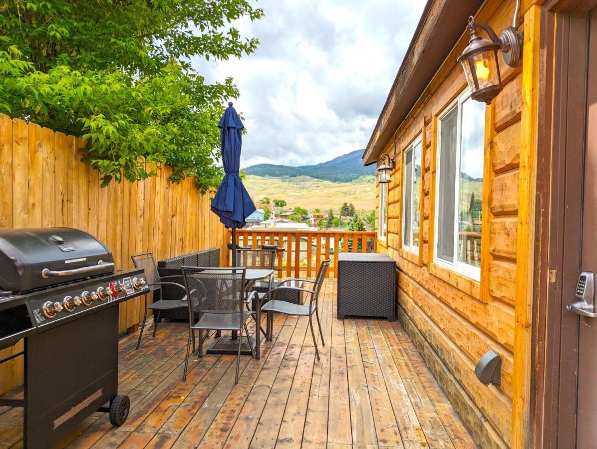 Yellowstone Treasure Guesthouses On The River Gardiner Exterior foto