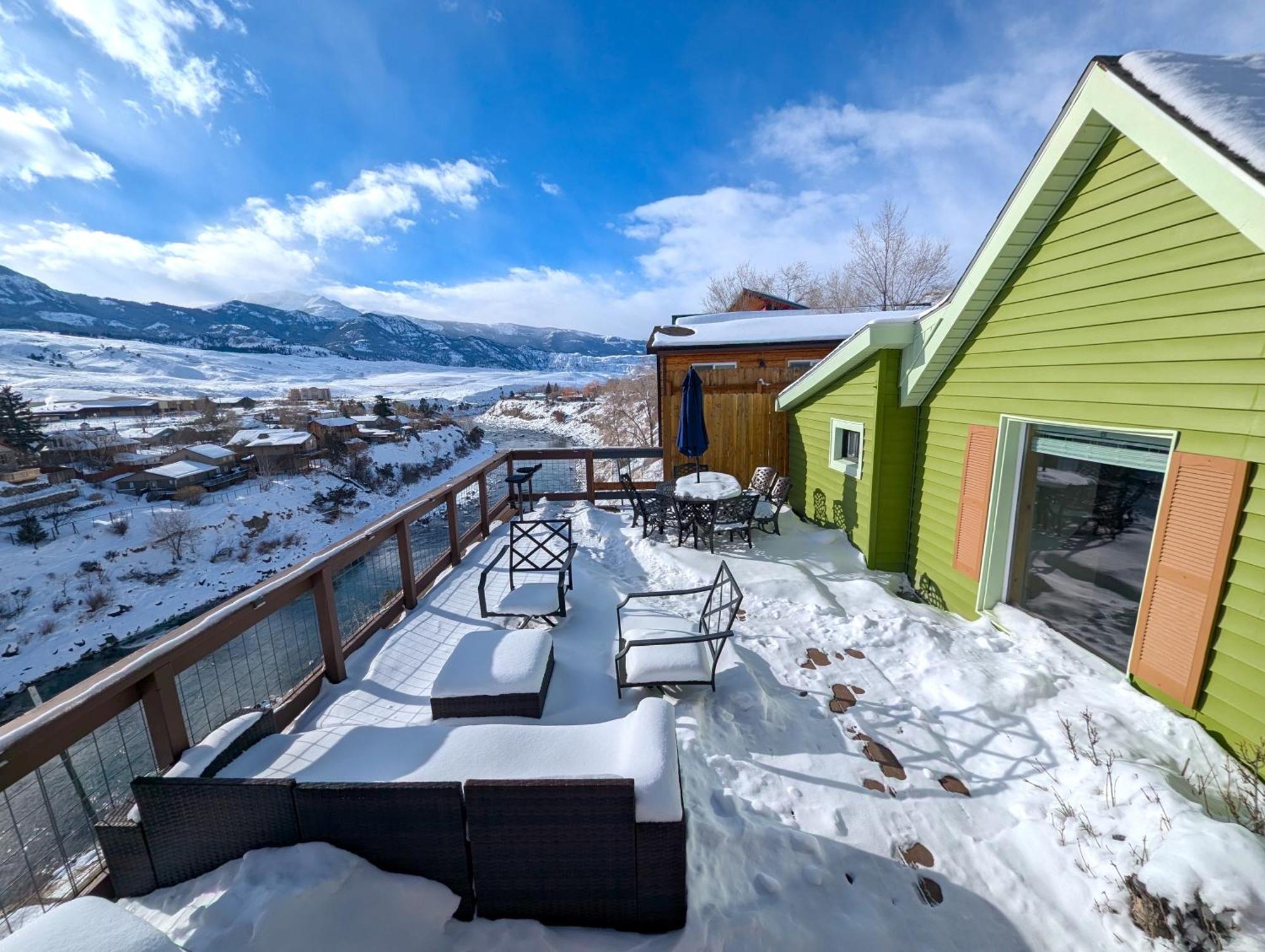 Yellowstone Treasure Guesthouses On The River Gardiner Exterior foto